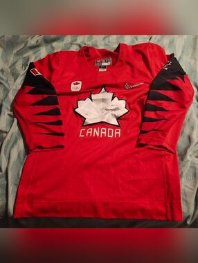 Nike Team Canada 2018 Winter Olympics Men's Ice Hockey Jersey Men's Size Large